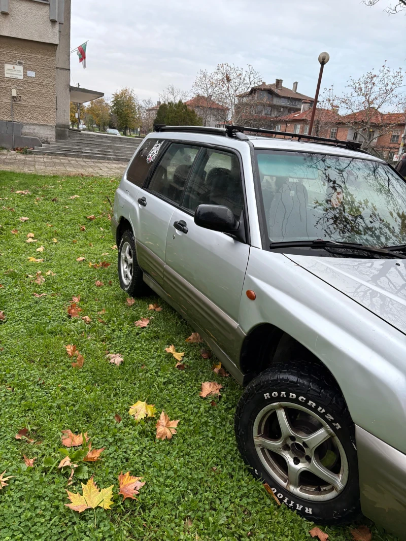 Subaru Forester, снимка 4 - Автомобили и джипове - 52681599