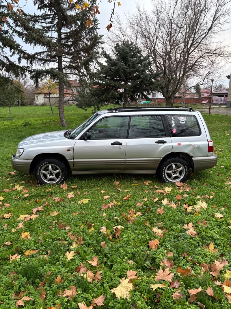 Subaru Forester, снимка 3 - Автомобили и джипове - 52681599