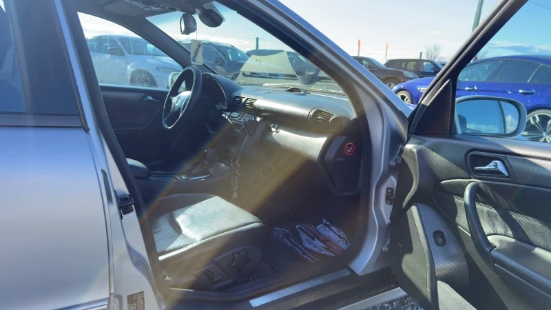 Mercedes-Benz C 270 AVTOMATIC, снимка 11 - Автомобили и джипове - 52965841