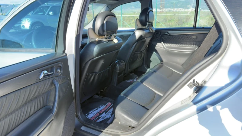 Mercedes-Benz C 270 AVTOMATIC, снимка 9 - Автомобили и джипове - 52965841