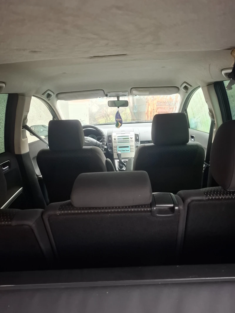 Toyota Corolla verso, снимка 8 - Автомобили и джипове - 52999648