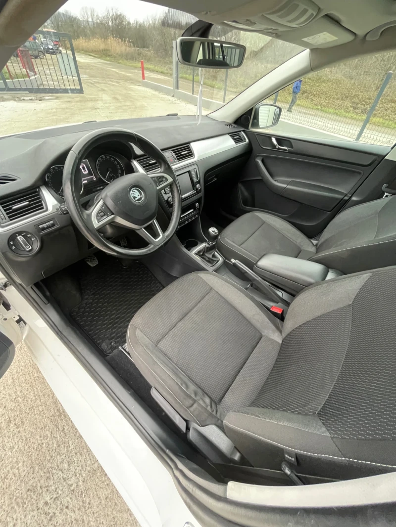 Skoda Rapid 1.4TDI-90к.с., снимка 9 - Автомобили и джипове - 53009667
