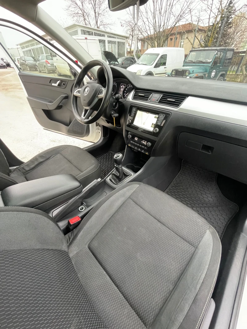 Skoda Rapid 1.4TDI-90к.с., снимка 10 - Автомобили и джипове - 53009667