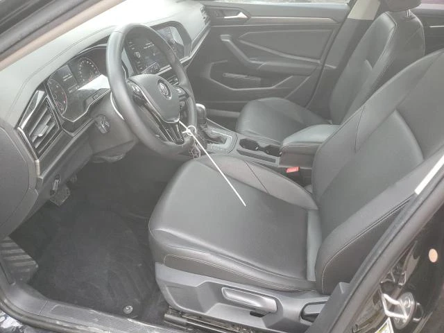 VW Jetta 1.4L 4 Front-wheel Drive - изображение 4