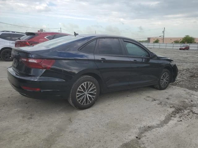 VW Jetta 1.4L 4 Front-wheel Drive - изображение 6