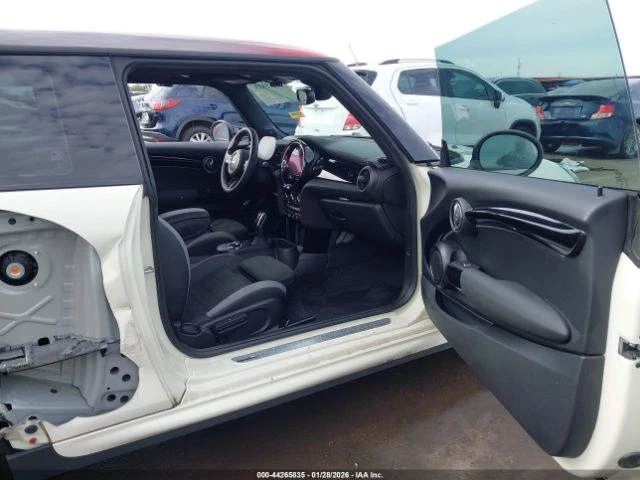 Mini John Cooper Works Автофинансиране от 470 лв на месец - изображение 5