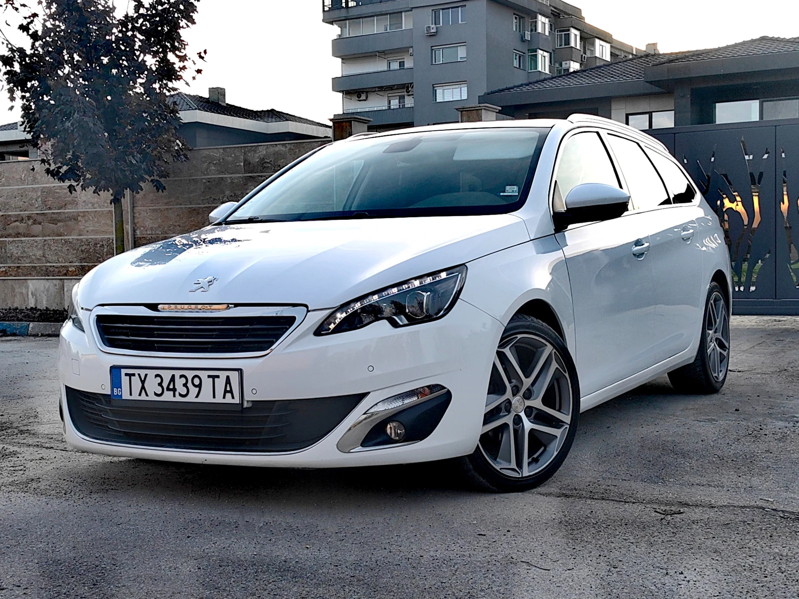 Peugeot 308 ALLURE/PANO/AUTO/FULL LED | Mobile.bg — изображение 14