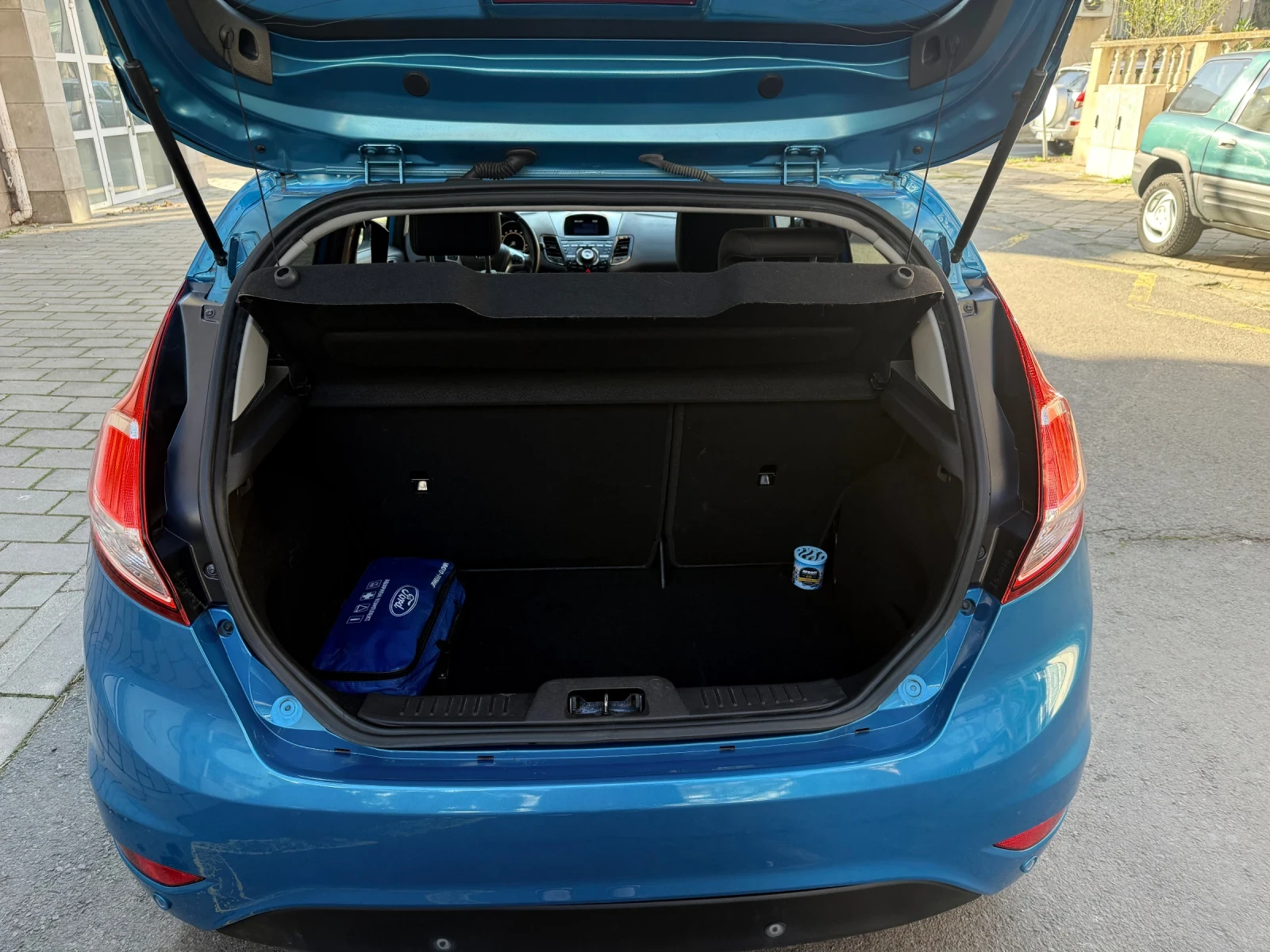 Ford Fiesta Titanium - изображение 9