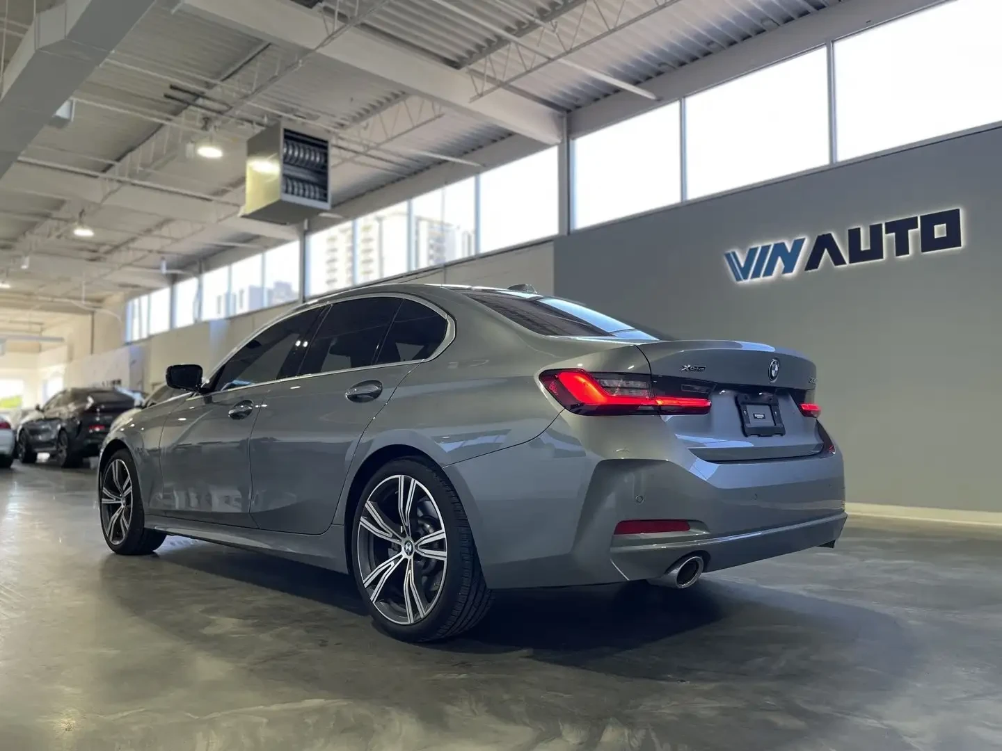 BMW 330 Premium Package * CARFAX* ОПЦИЯ ЗА ФИНАНСИРАНЕ*  - изображение 4