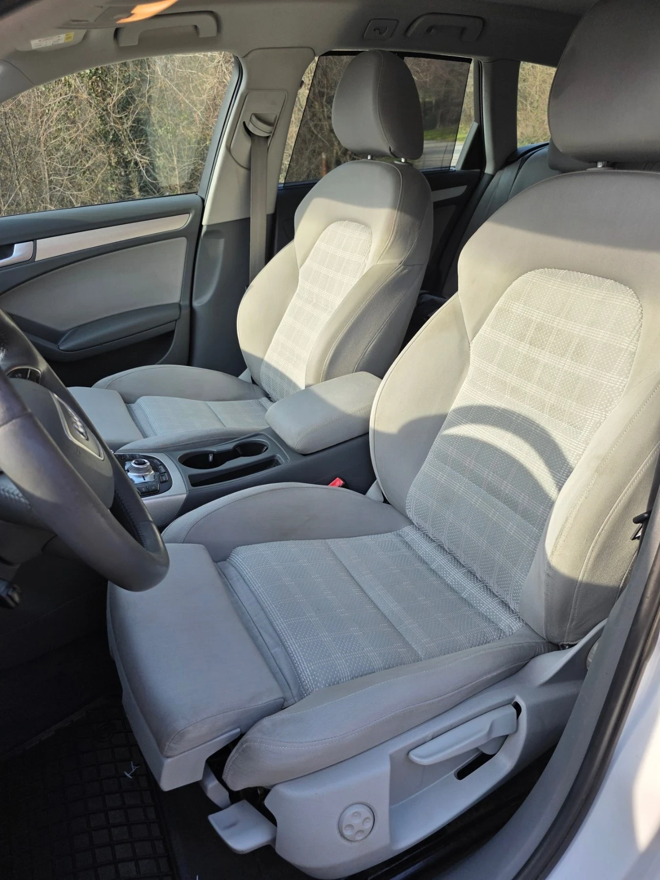 Audi A4 2.0tdi 4x4 190ps Дистроник Рекаро ЛеД, снимка 9 - Автомобили и джипове - 53712287