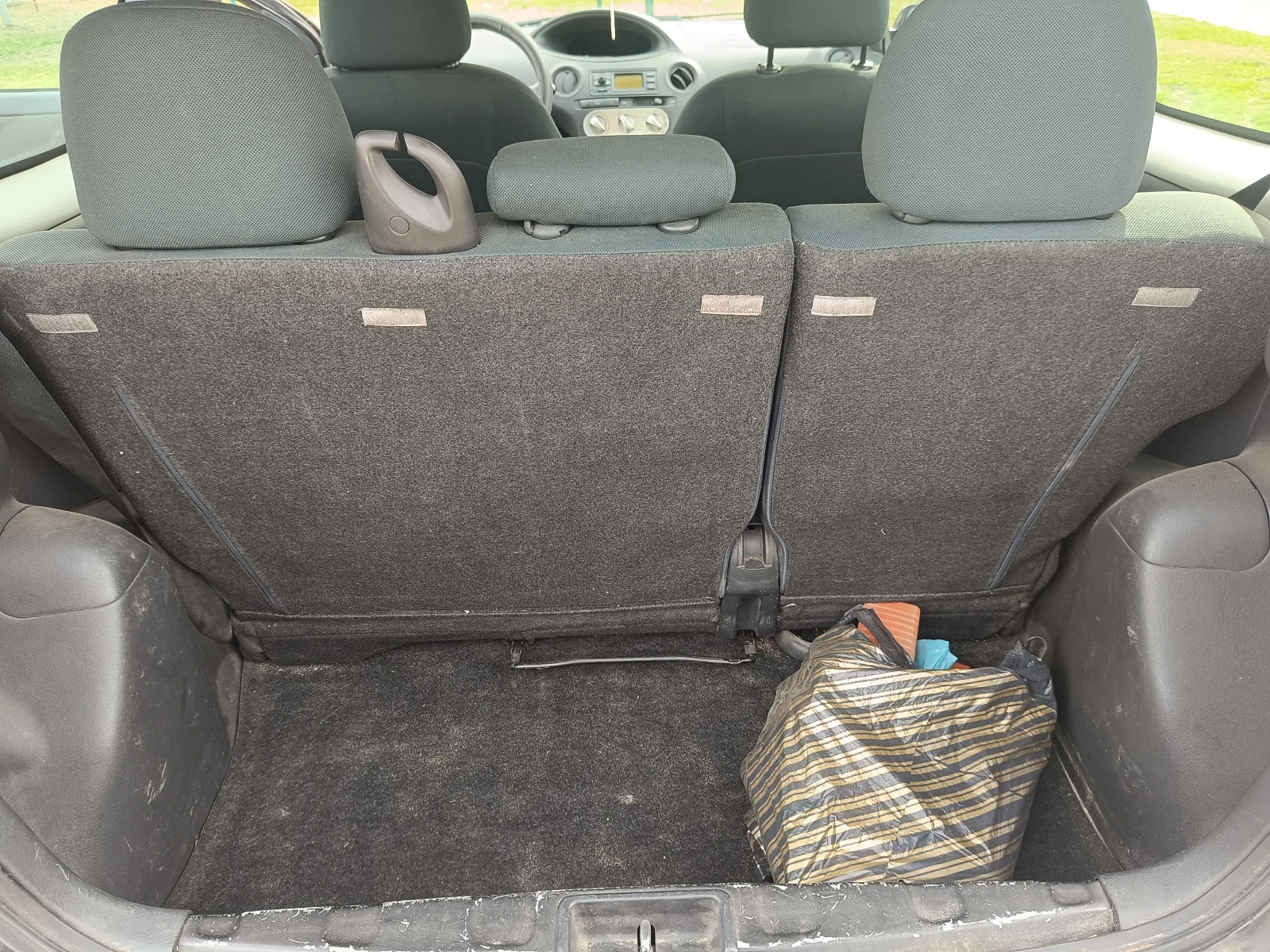 Toyota Yaris, снимка 11 - Автомобили и джипове - 53988681