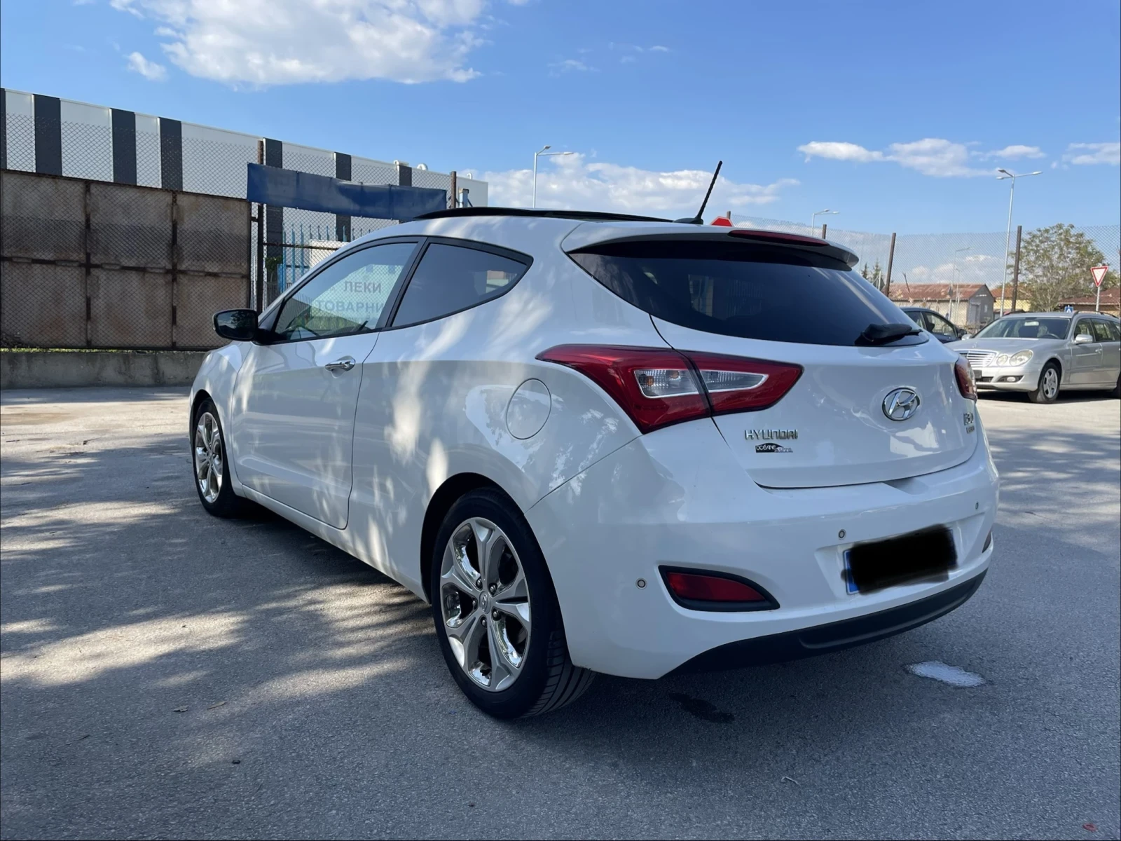 Hyundai I30 Coupe Exclusive, снимка 4 - Автомобили и джипове - 54486076