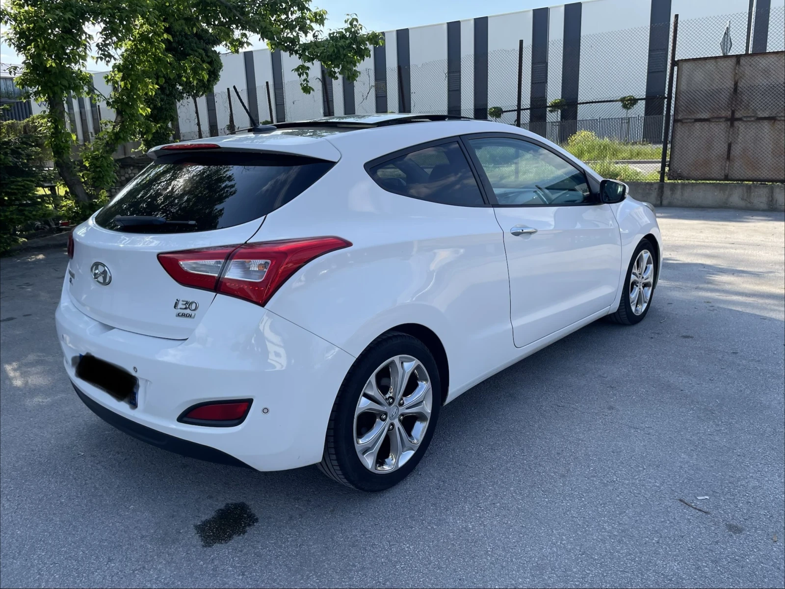 Hyundai I30 Coupe Exclusive, снимка 3 - Автомобили и джипове - 54486076