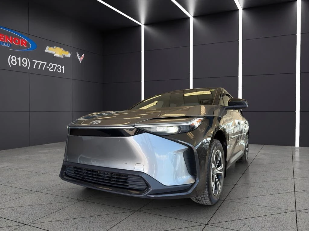 Toyota bZ4X ELECTRIC/XLE/AWD/KAMEPA/LANE ASSIST  | Mobile.bg � ����������� 17