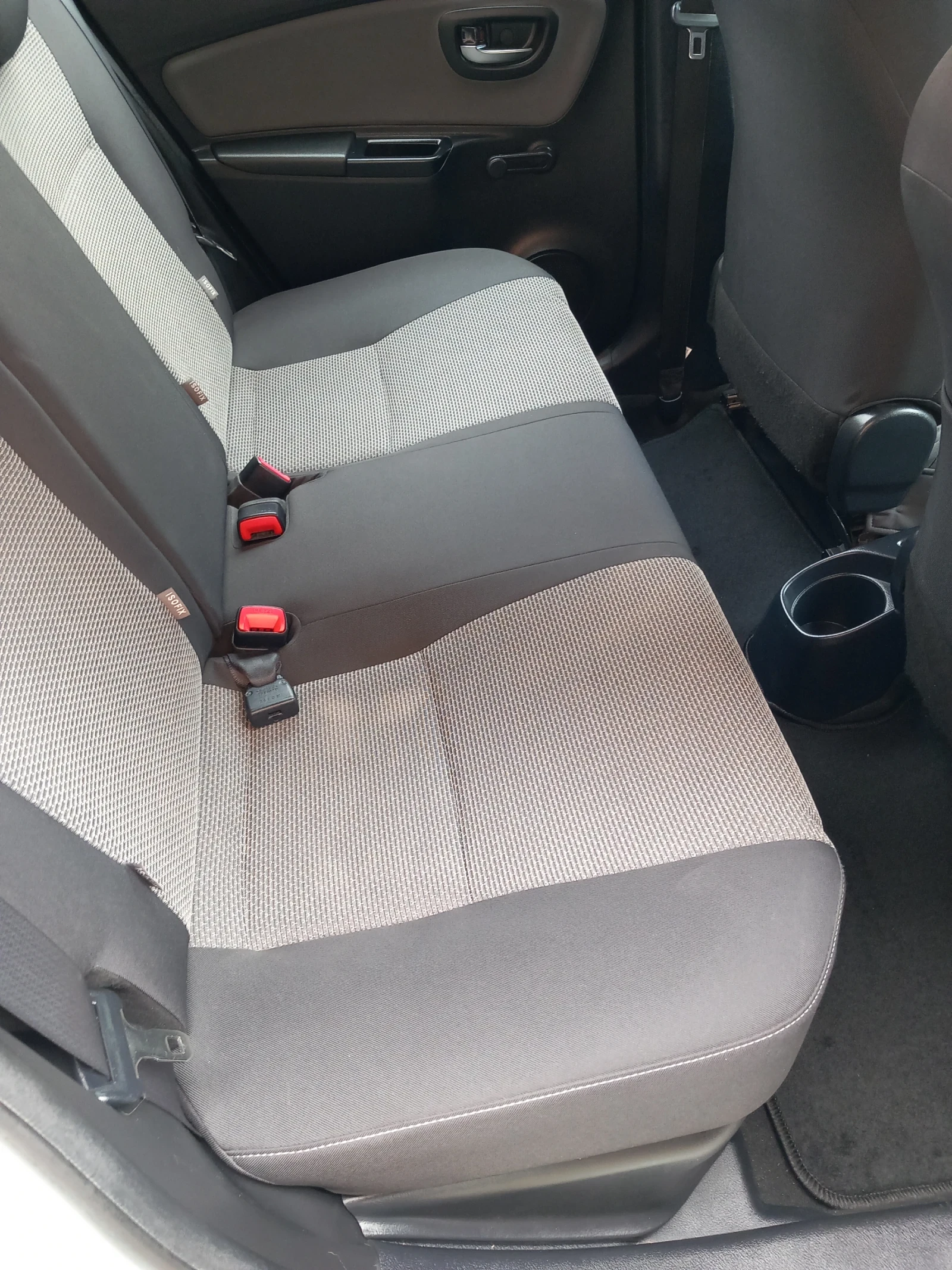 Toyota Yaris 1.5hibrid | Mobile.bg � ����������� 11