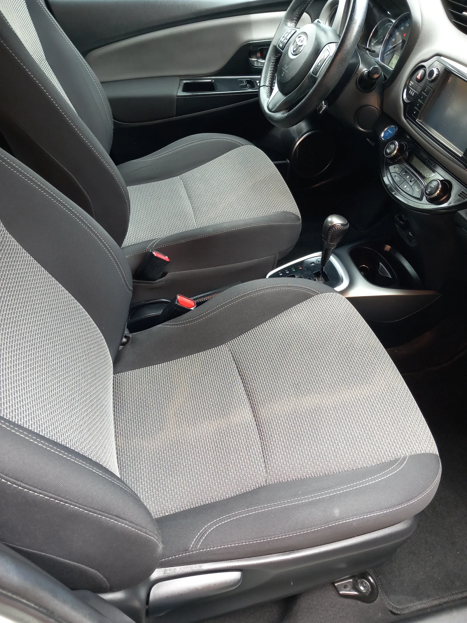 Toyota Yaris 1.5hibrid | Mobile.bg � ����������� 10