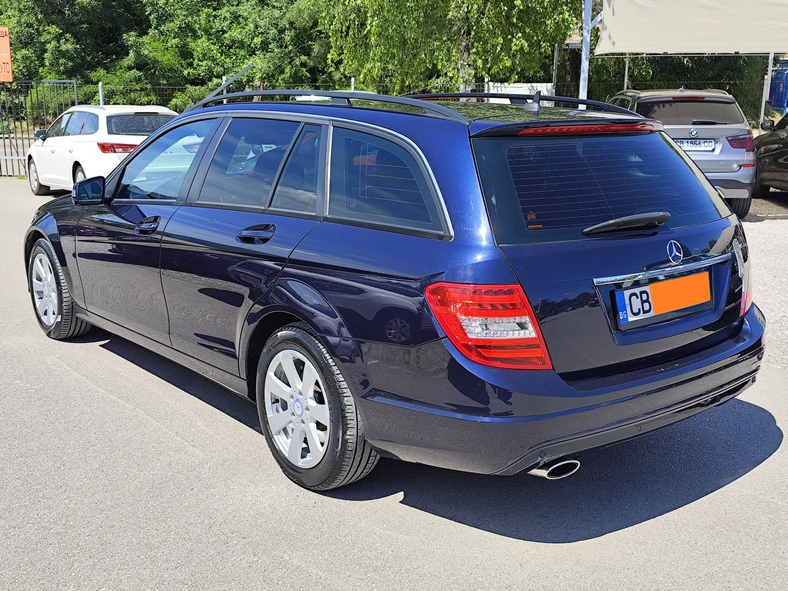 Mercedes-Benz C 220 2.2CDi* АВТОМАТИК* LED/XENON* CAMERA* NAVI* , снимка 6 - Автомобили и джипове - 54924221