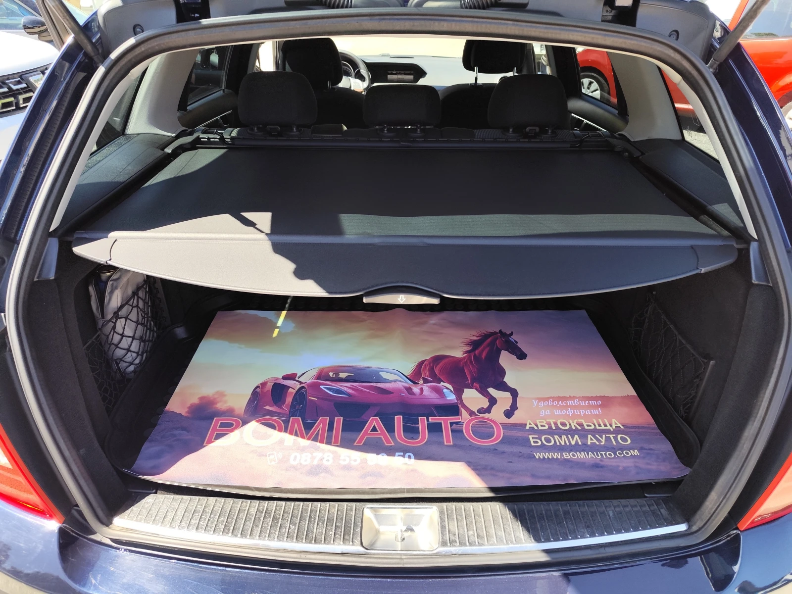 Mercedes-Benz C 220 2.2CDi* АВТОМАТИК* LED/XENON* CAMERA* NAVI* , снимка 14 - Автомобили и джипове - 54924221