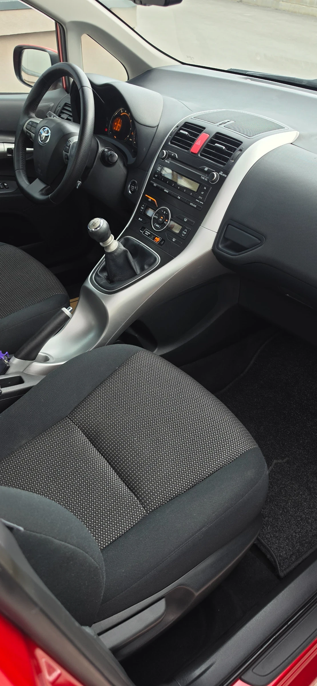 Toyota Auris 1.6 бензин, безключово, камера, снимка 8 - Автомобили и джипове - 55138601