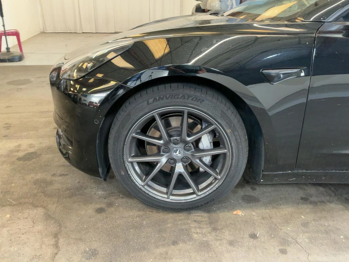 Tesla Model 3 Standard Plus 325 к.с. / Full LED / Автопилот / Вн, снимка 3 - Автомобили и джипове - 55467131