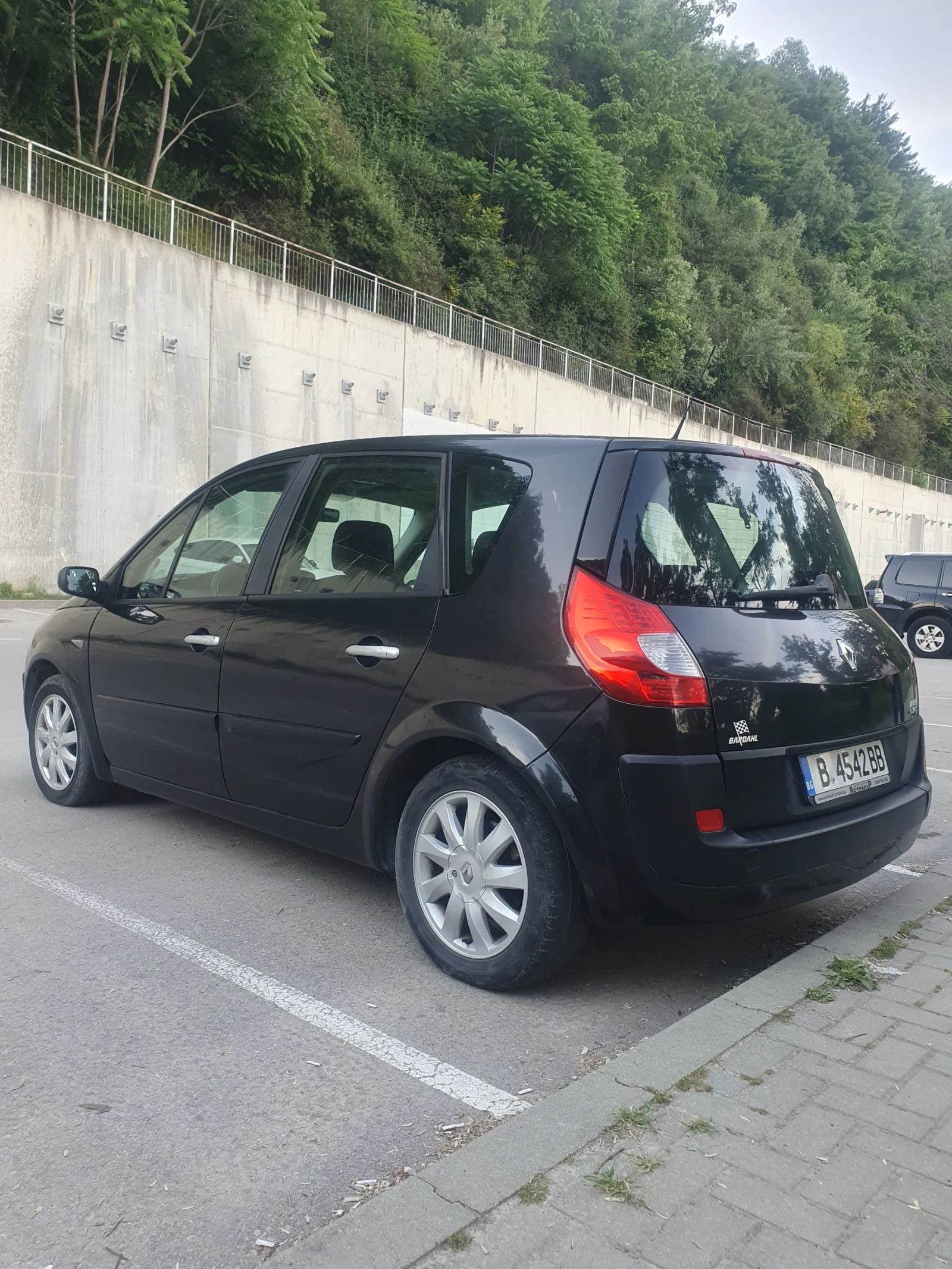 Renault Scenic, снимка 5 - Автомобили и джипове - 56192737