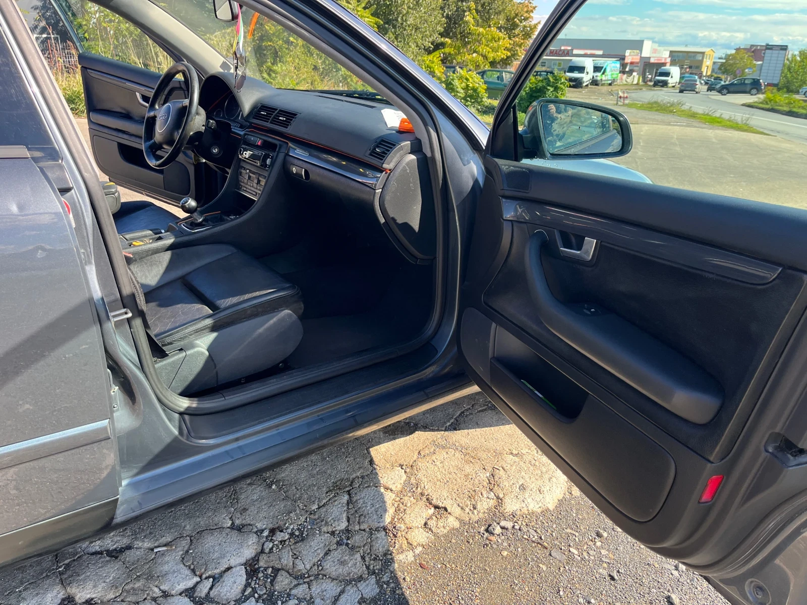 Audi A4 1.8T, снимка 9 - Автомобили и джипове - 56624639
