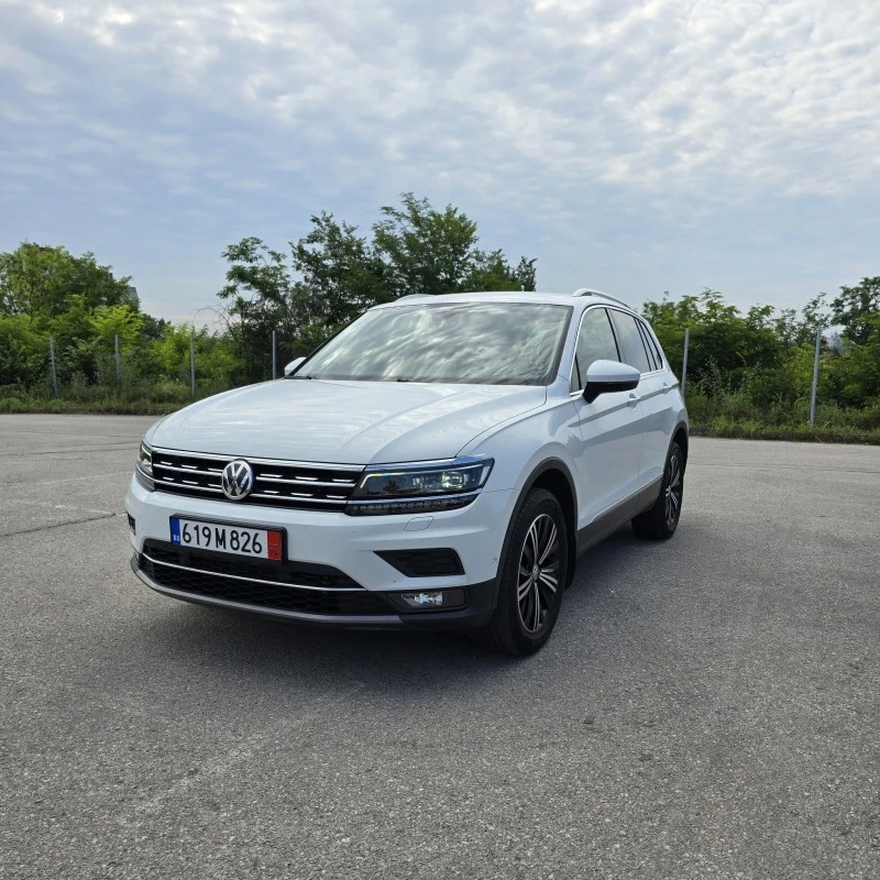 VW Tiguan 4Motion* 190Hp* Печка* Digital* Camera* Distronic, снимка 3 - Автомобили и джипове - 46409211