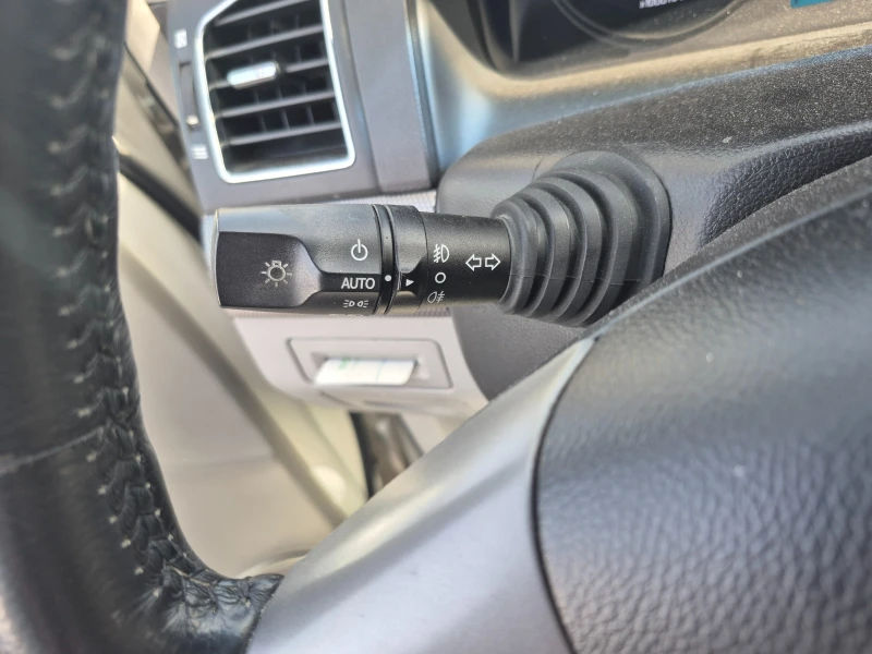 Chevrolet Captiva 2.2D NAVI SHZ Kam LEDER 7-SITZ 4x4 iCarbg MY13, снимка 12 - Автомобили и джипове - 49665449