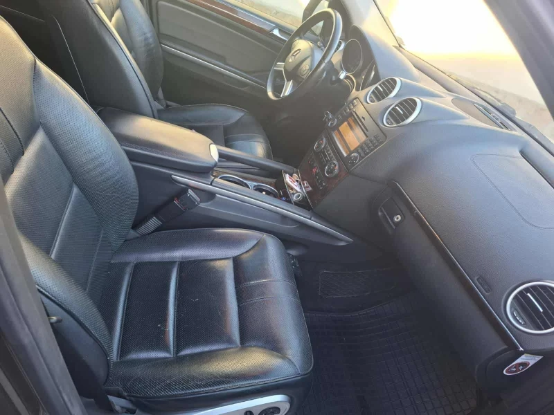 Mercedes-Benz ML 320, снимка 10 - Автомобили и джипове - 52802076