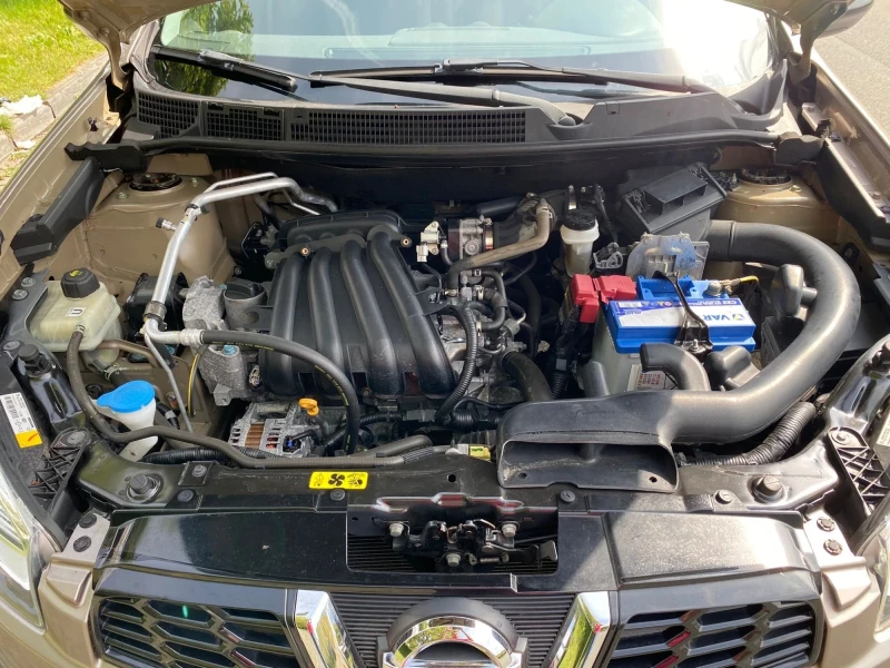 Nissan Qashqai 1.6, снимка 8 - Автомобили и джипове - 52636451