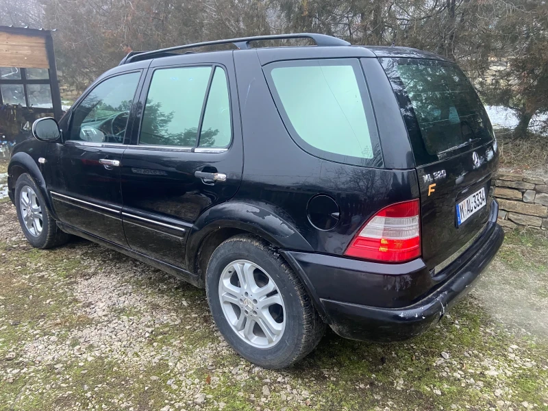 Mercedes-Benz ML 320, снимка 3 - Автомобили и джипове - 53222123