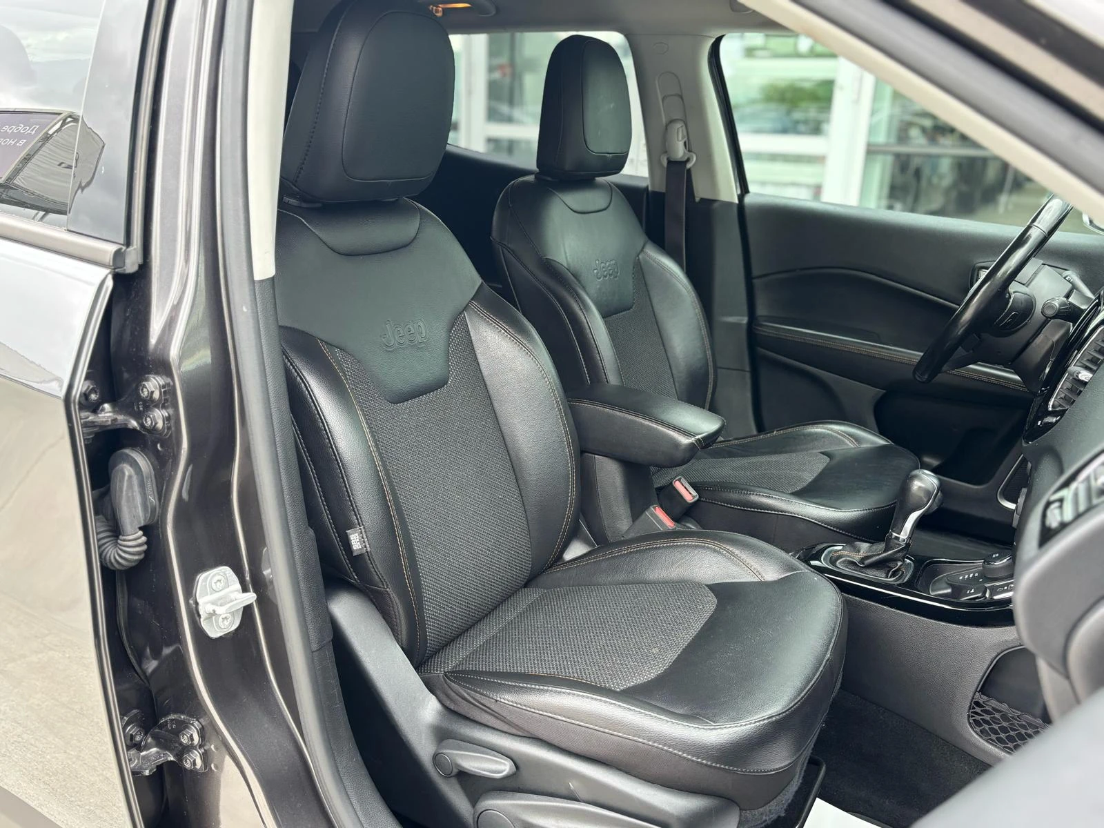 Jeep Compass 4x4 2.0D Limited - изображение 8