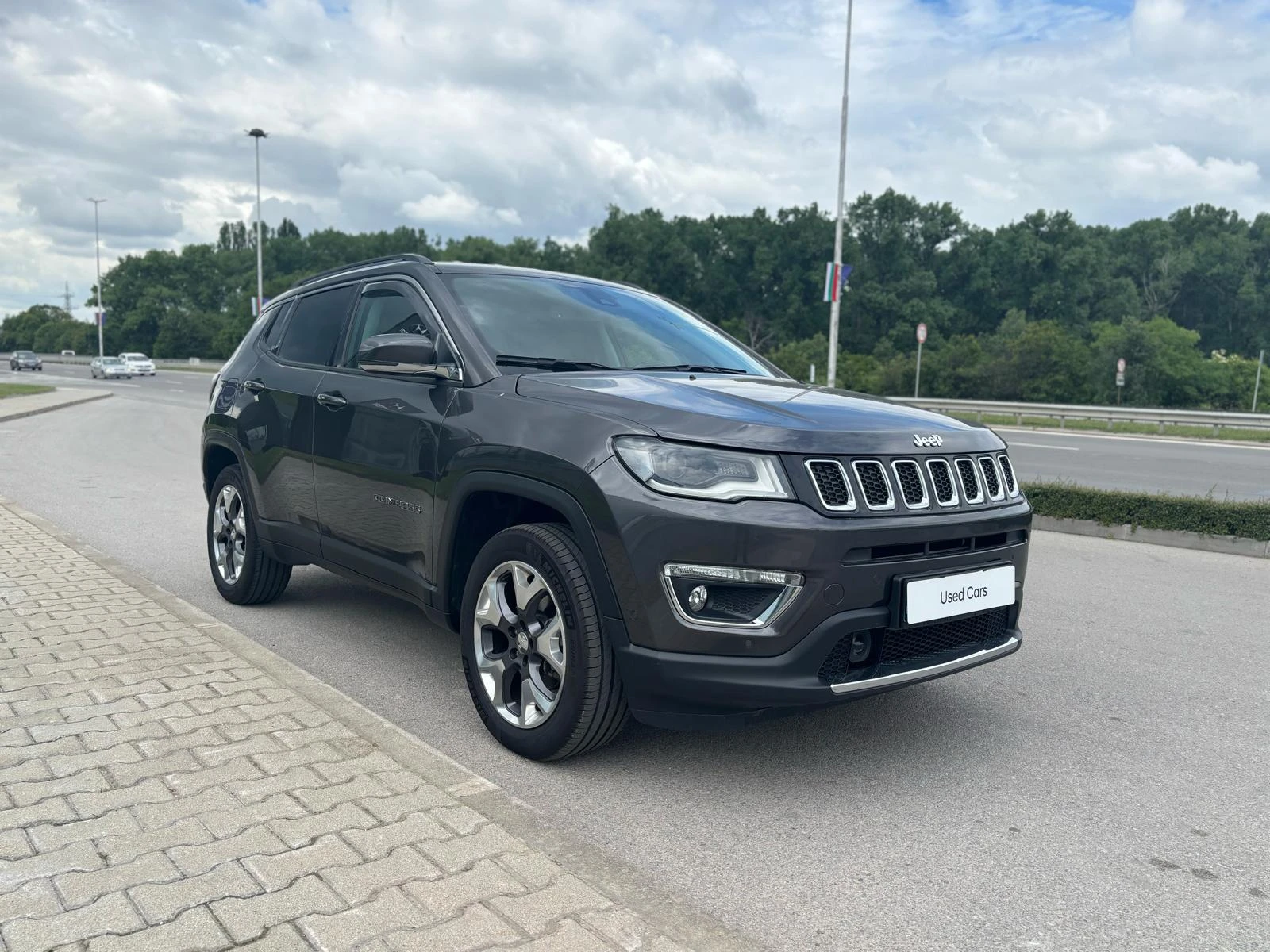 Jeep Compass 4x4 2.0D Limited - изображение 2