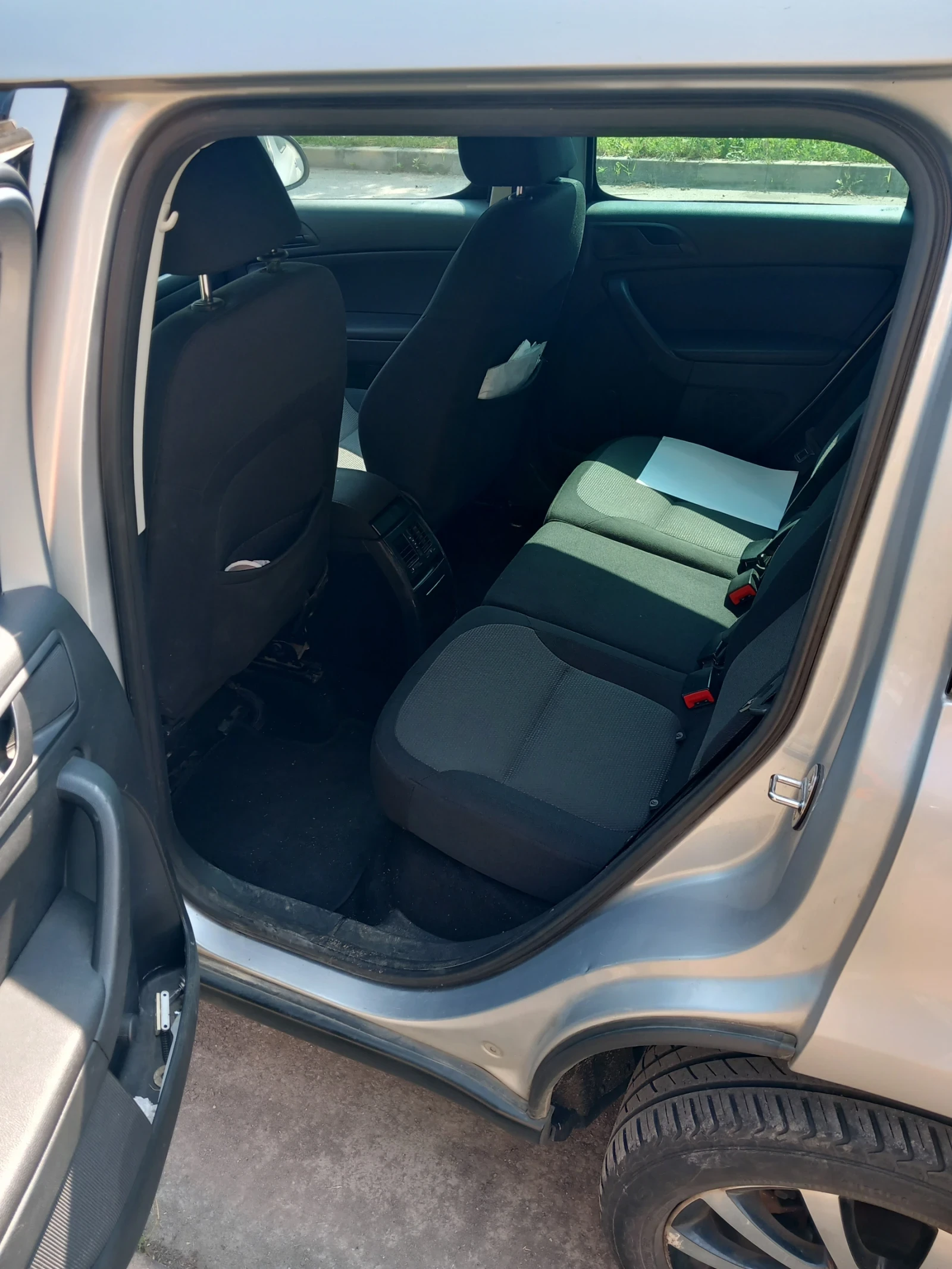 Skoda Yeti 1.6TDI 105 - изображение 6