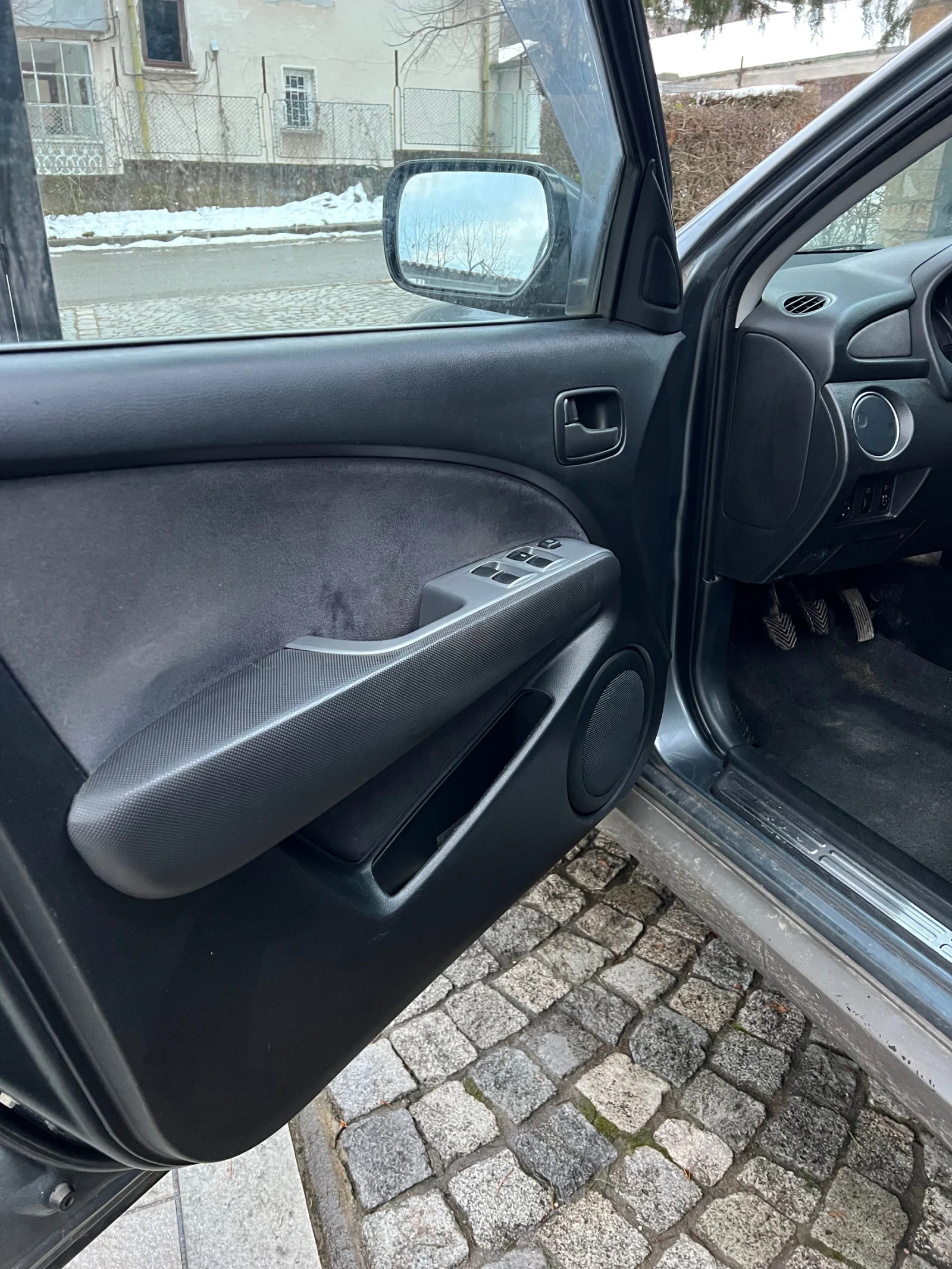 Mitsubishi Outlander 1 | Mobile.bg � ����������� 17