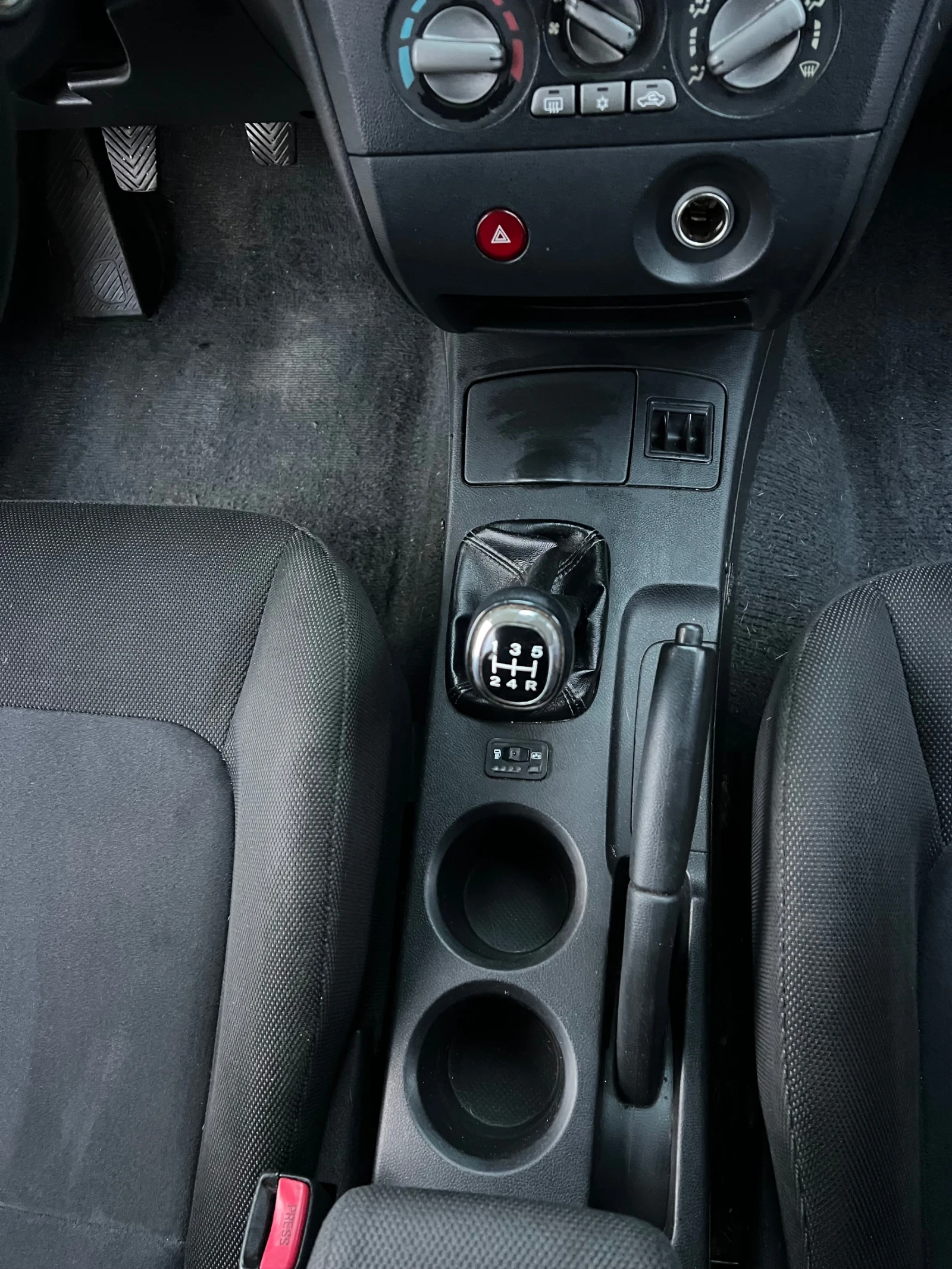 Mitsubishi Outlander 1 | Mobile.bg � ����������� 13