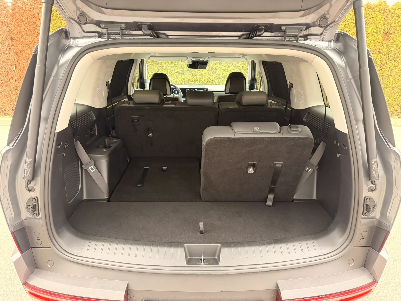 Hyundai Santa fe Luxury HEV 7 seats, снимка 16 - Автомобили и джипове - 53721629