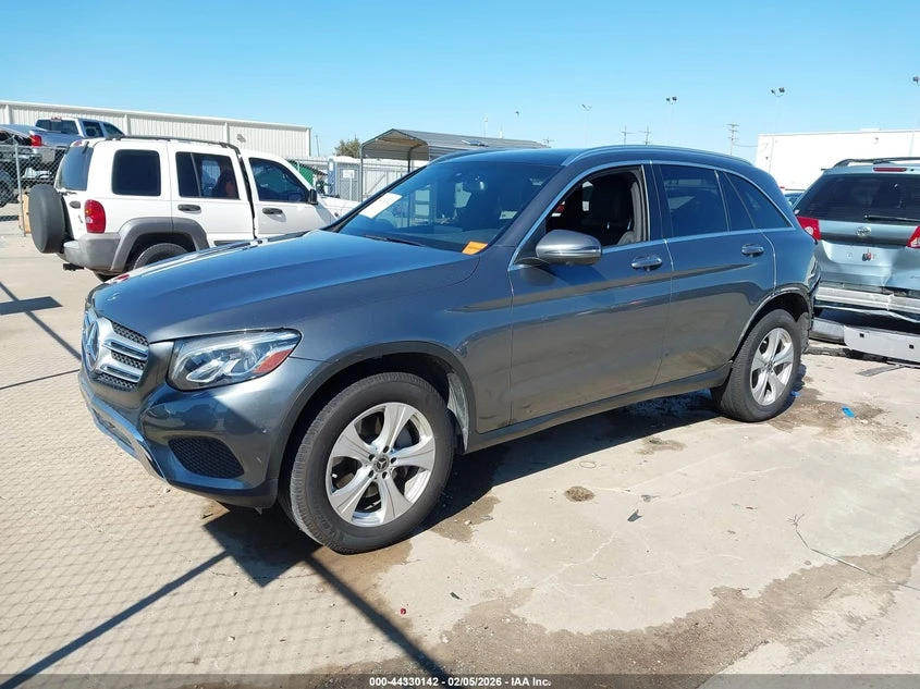 Mercedes-Benz GLC 300 2l, снимка 2 - Автомобили и джипове - 53773523