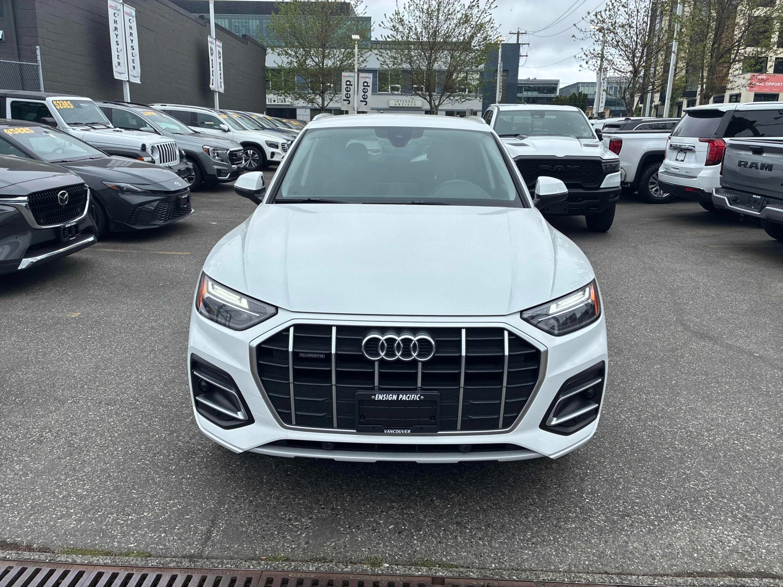 Audi Q5 * * CARFAX * * АВТО КРЕДИТ * * Цена до БГ * * , снимка 4 - Автомобили и джипове - 54512882