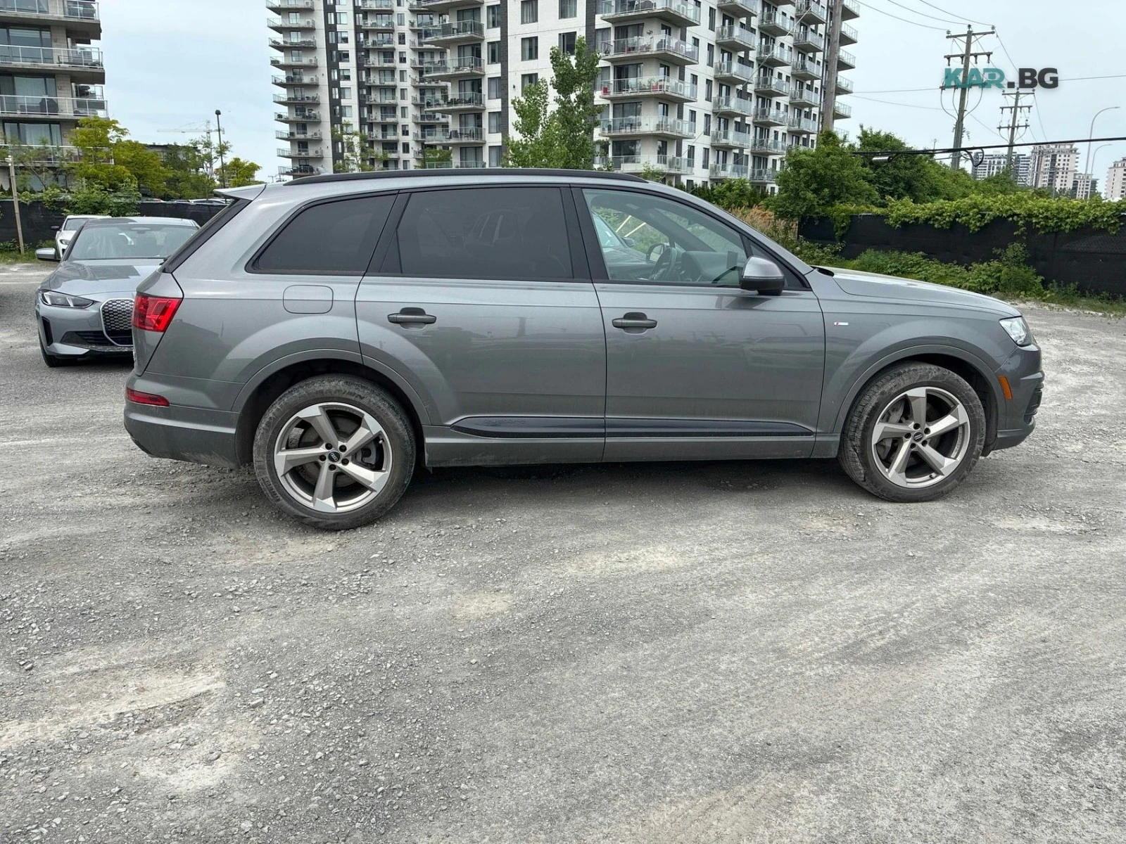 Audi Q7 Technik * Distronic *  АвтоКредит * (ЦЕНА ДО БГ), снимка 4 - Автомобили и джипове - 54840981