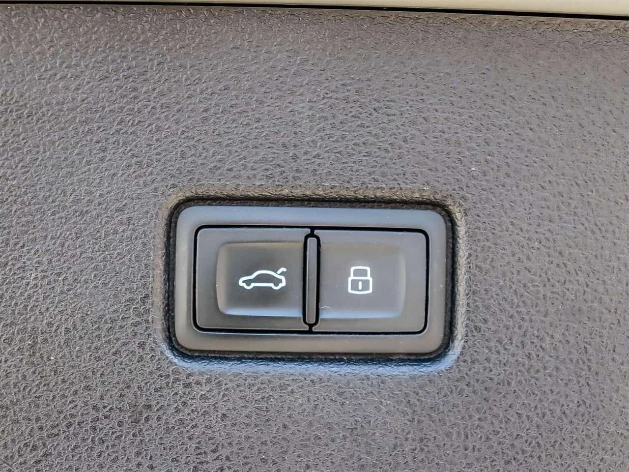 Audi Q5 * 45 2.0T Progressiv quattro 7sp S Tronic * CARFAX | Mobile.bg � ����������� 15