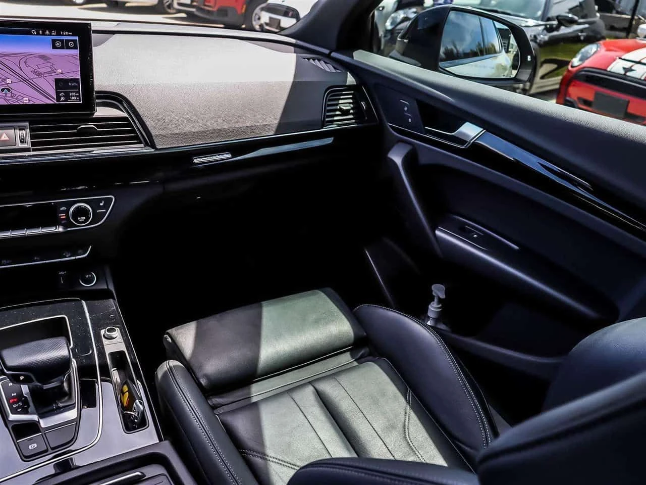 Audi Q5 * 45 2.0T Progressiv quattro 7sp S Tronic * CARFAX | Mobile.bg � ����������� 11