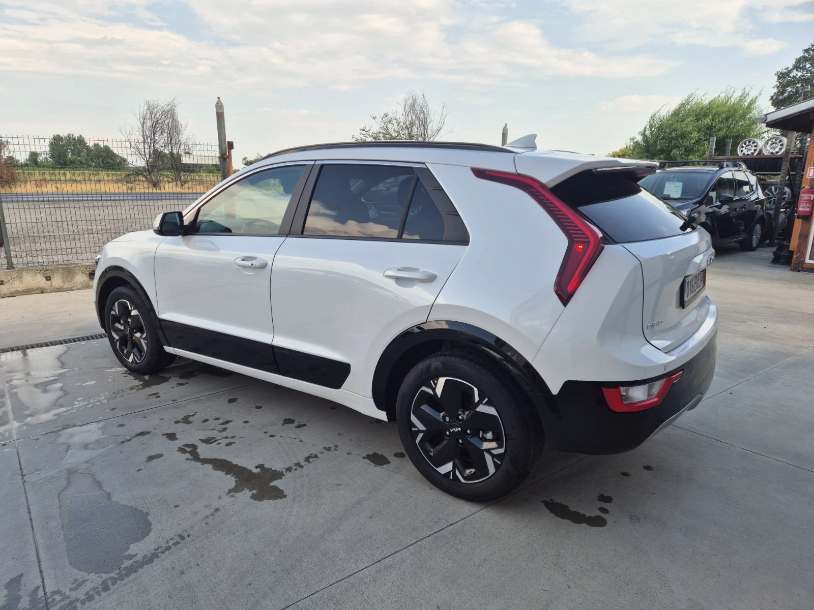 Kia Niro e-Niro 64 kWh, снимка 7 - Автомобили и джипове - 55348097