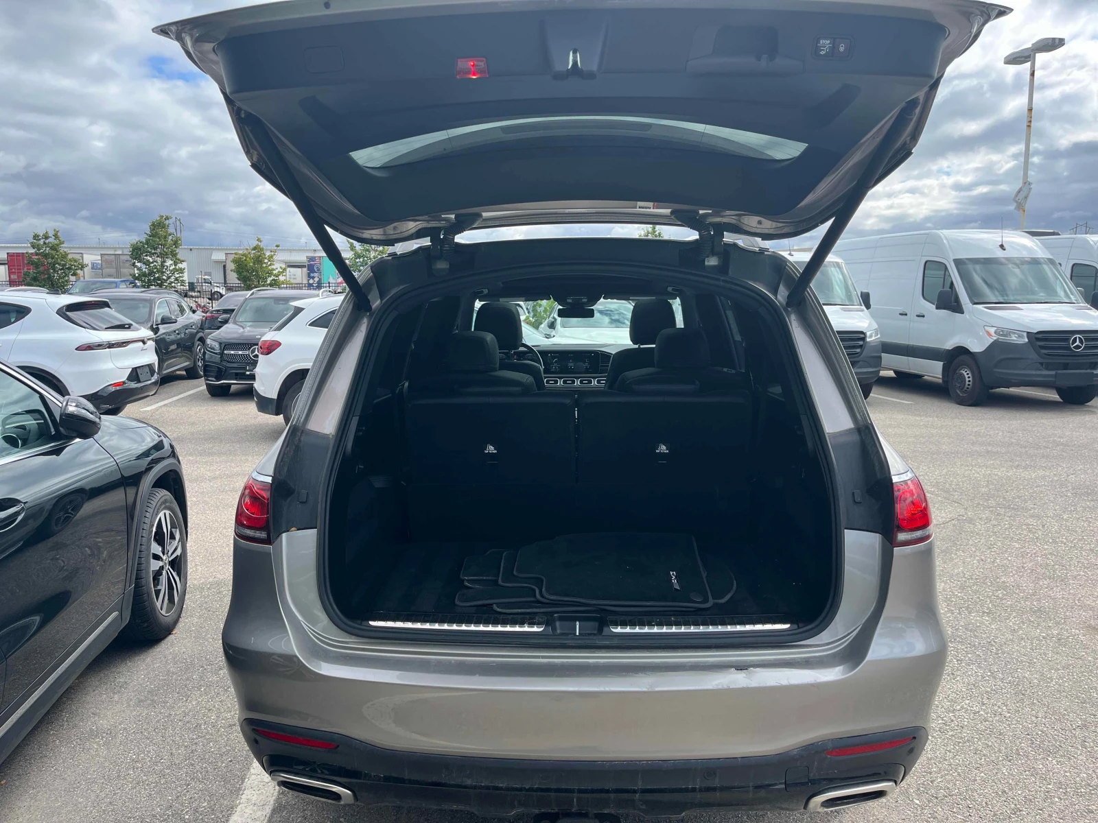 Mercedes-Benz GLS580  * CARFAX * , снимка 15 - Автомобили и джипове - 56131814