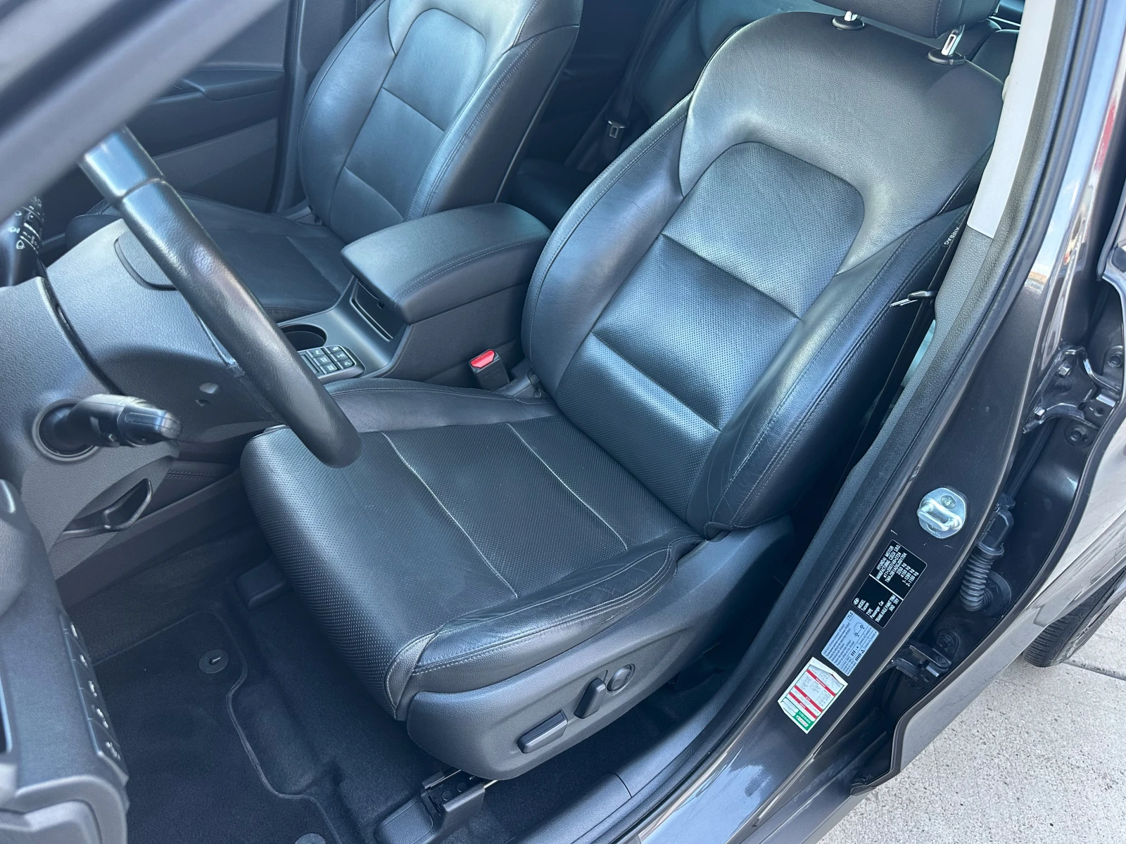 Hyundai Tucson  X-POSSIBLE 4x4 FULL OPTIONS, снимка 9 - Автомобили и джипове - 56258365
