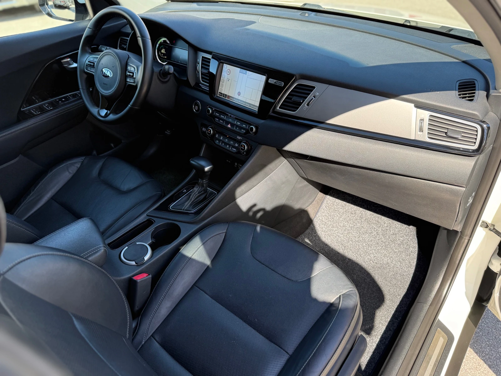 Kia Niro 1.6 Hybrid Energy ! ��� ��������� 100% ������ �� ! | Mobile.bg � ����������� 12