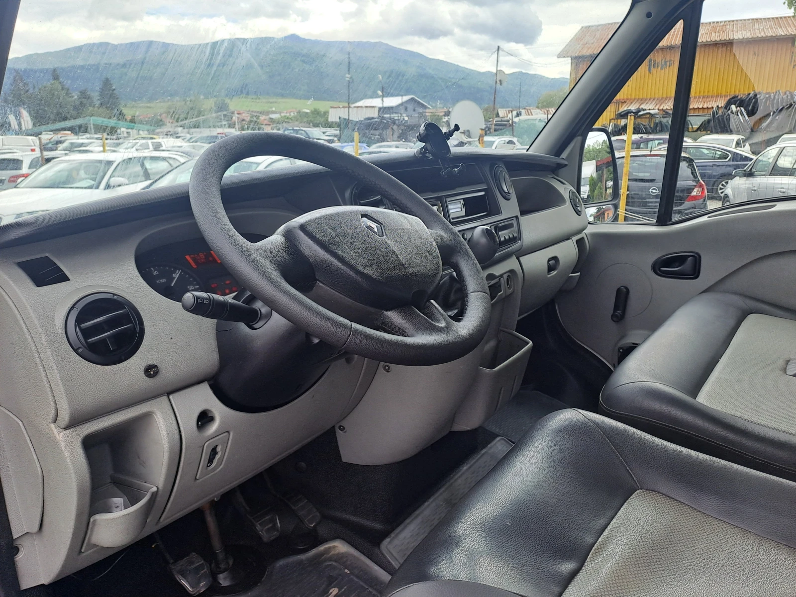 Renault Master 2.5 TD - изображение 9