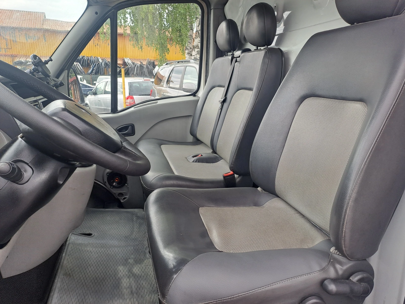 Renault Master 2.5 TD - изображение 8