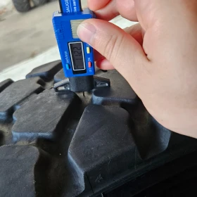 Гуми Всесезонни 255/100R16, снимка 6