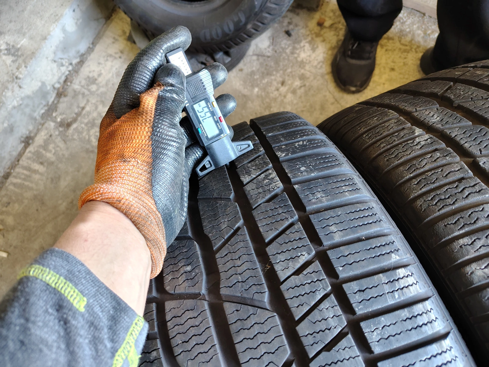  255/40R18 | Mobile.bg   5